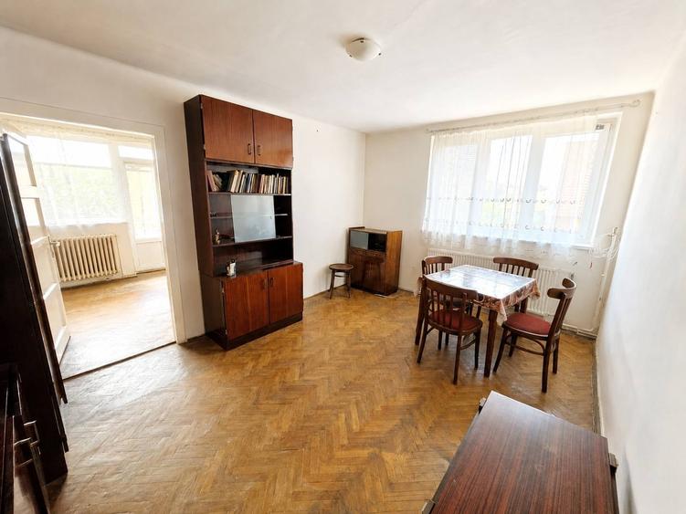 De vânzare apartament 2 camere zona Centrală - 1