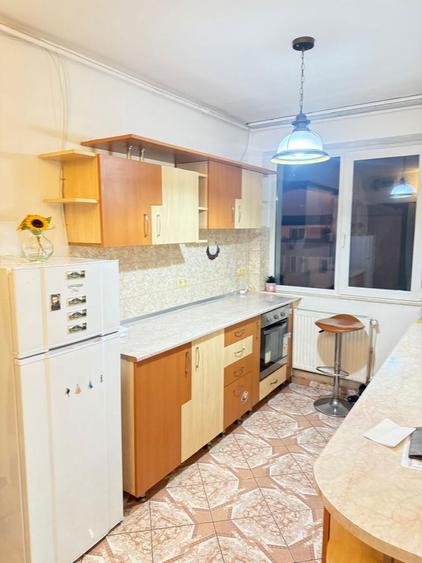 Apartament de inchiriat 3 camere Decebal - 4