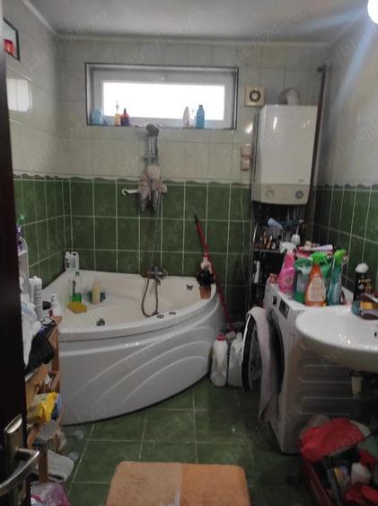 casa P + M, zona biserica din Ceangai - 4