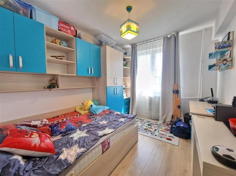 RECO apartament  3 camere Rogerius - 8