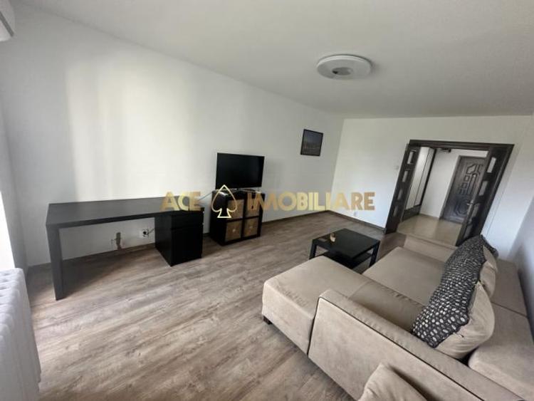 Apartament cu 2 camere decomandat, mobilat în Unirii