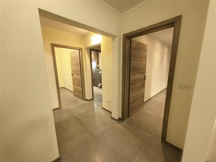 Apartament cu 3 camere Superb in Complex - 4