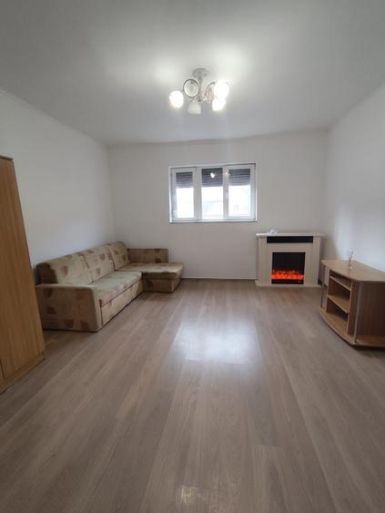 Propietar Vand apartament cu 1 camera la parter 35m2 - 3