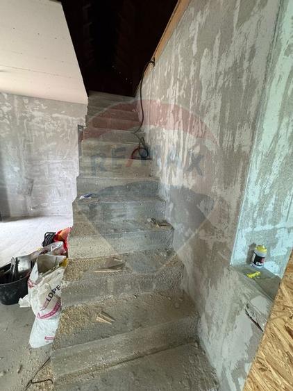 Casa / Vila cu 3 camere in Campineanca - 8