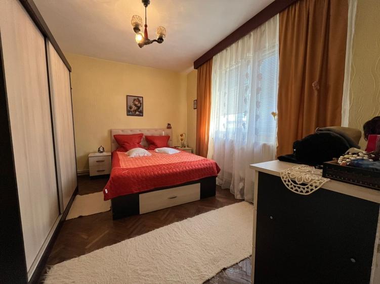 CASA de vanzare zona BANCA TRANSILVANIA  - 6