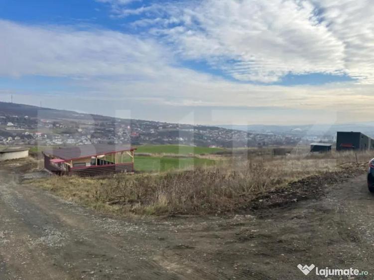 Teren intravilan 628 mp, front 20, zona Odobesti - 4