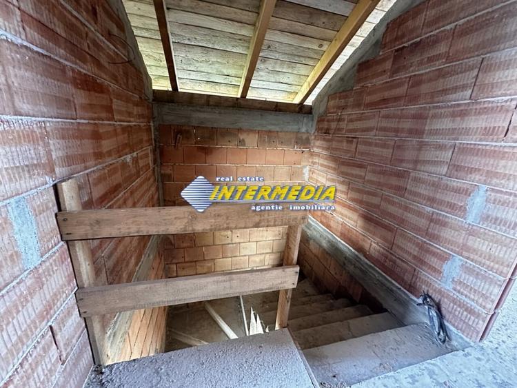 Vanzare Casa Individuala P+M la Rosu cu 345 mp teren si utilitati in Alba Iulia - 9