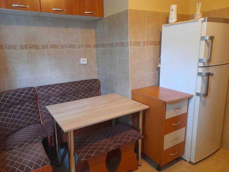 Inchiriez apartament 3 camere Afi Cotroceni - 12