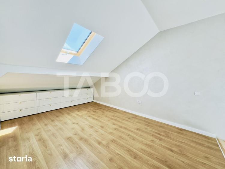 Apartament cu 4 camere decomandat în Cristian