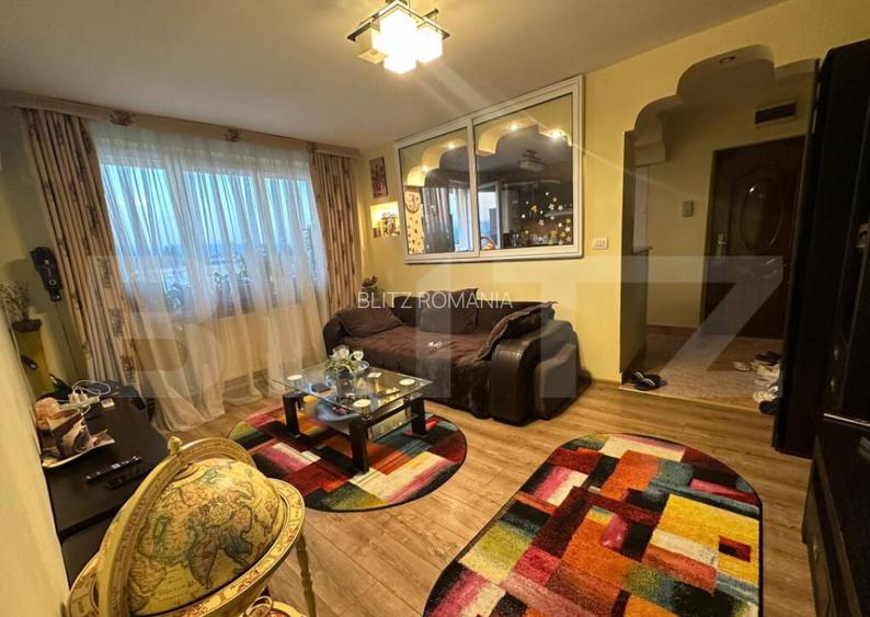 Apartament 3 camere, Zona 8 Mai, 68 mp Apartament 3 camere, Zona 8 Mai, 68 mp