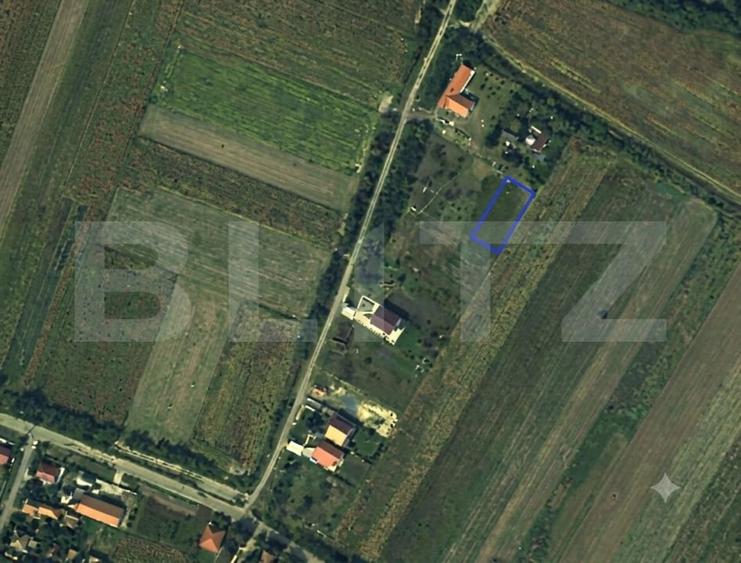 Teren Construcții intravilan de 680 mp, în Lazuri