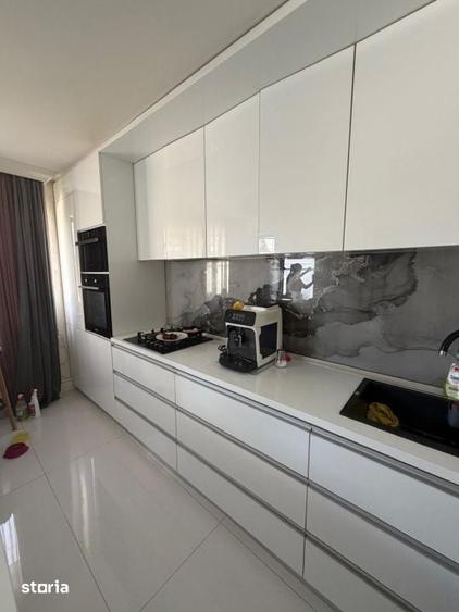 Casă cu 5 camere decomandat cu Teren 448 Mp în Solonț