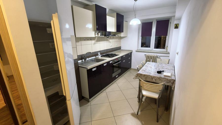 Apartament cu 2 camere decomandat, mobilat în Km 4-5