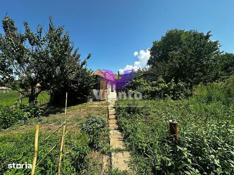 Casă cu 3 camere cu Teren 800 Mp în Slimnic
