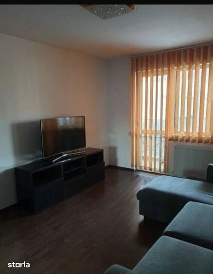 Apartament cu 2 camere decomandat în Apărătorii Patriei