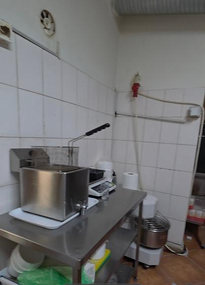 Casă cu 4 camere cu Canalizare în Calea Călărașilor
