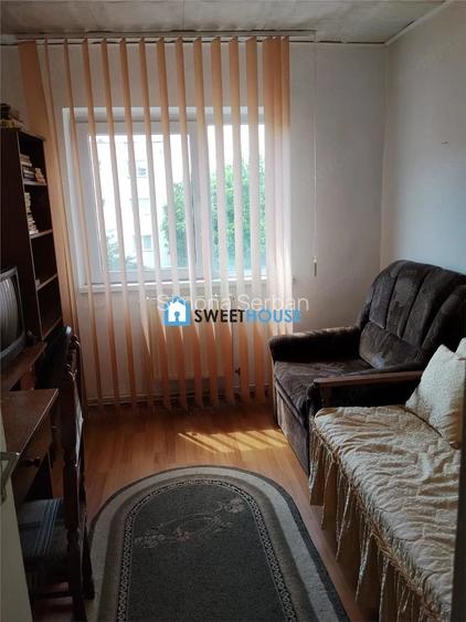 Apartament cu 4 Camere Zona Ultracentrala B-Dul Unirii