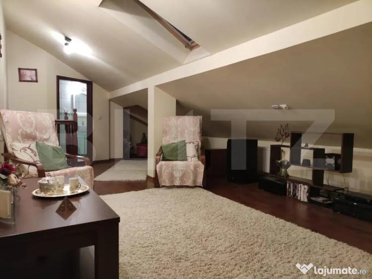 Apartament cu 3 camere decomandat, mobilat în Central