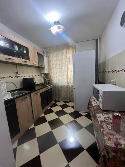 Apartament cu 2 camere semidecomandat în Gară
