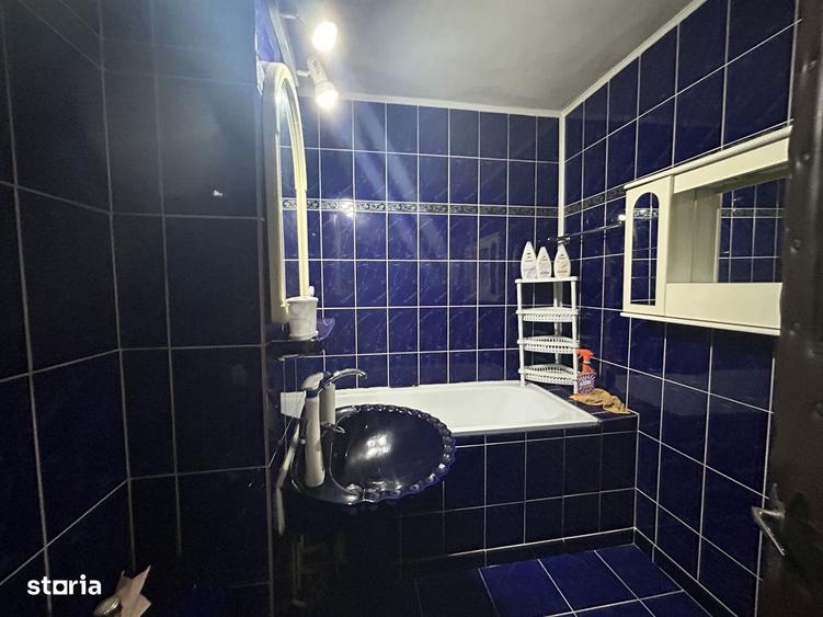 Apartament cu 3 camere decomandat în Prundu