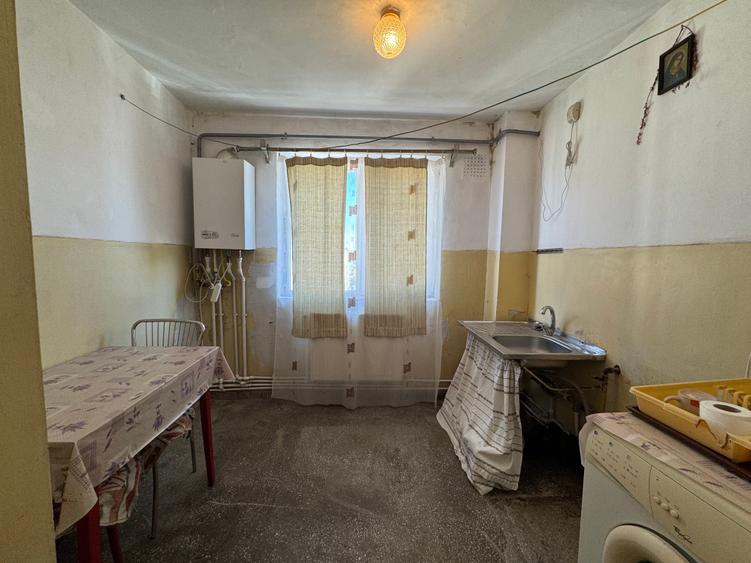 Apartament cu 2 camere semidecomandat în Zahana