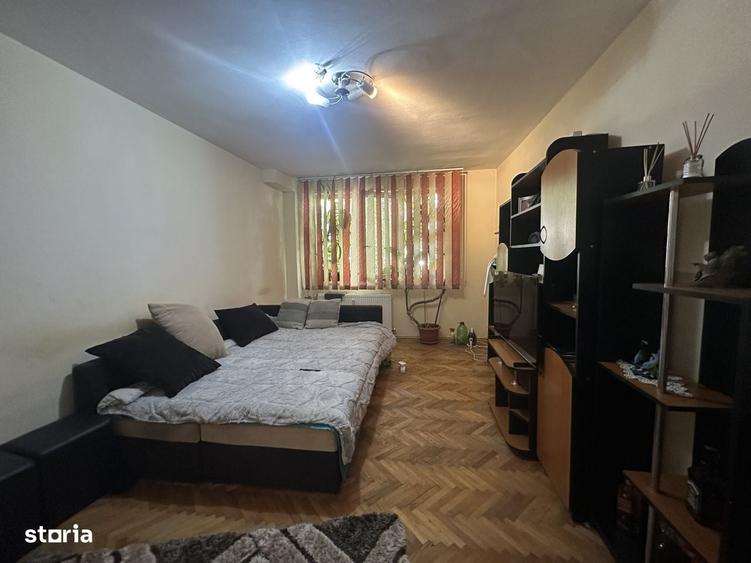 Apartament cu 3 camere decomandat în Nord