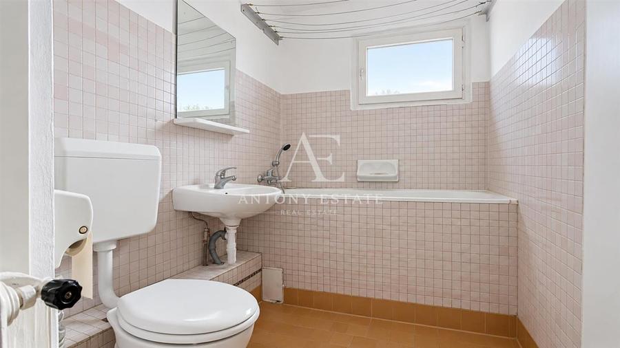 Apartament cu 3 camere semidecomandat în Cantemir