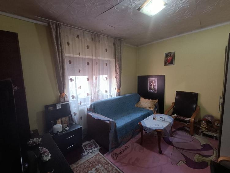 Casă individuală cu 4 camere cu Canalizare în Nord