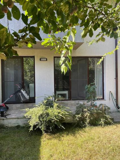 Casă cu 3 camere în Central
