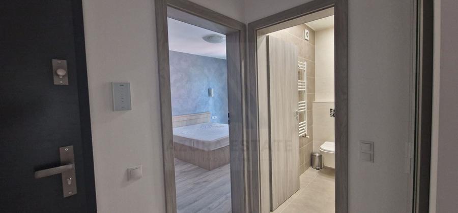 Apartament cu 3 camere decomandat, mobilat în Calea Dumbrăvii