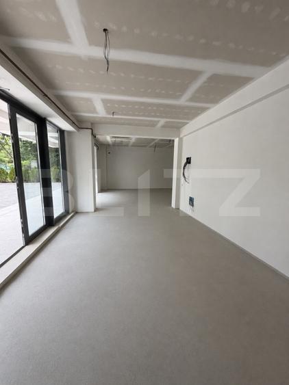 Spațiu comercial, de 101.69999694824 mp, în Piața Centrală