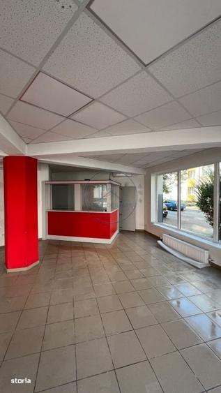 Spațiu comercial, de 100 mp, în Central