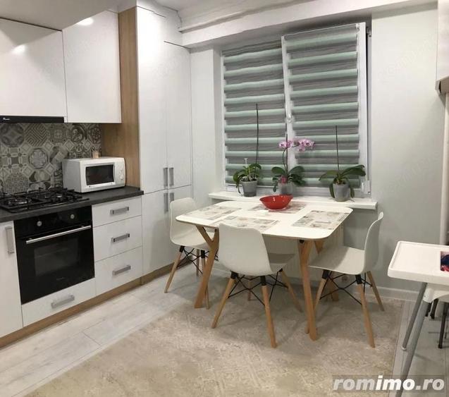 Garsoniera in zona Universitate - 5