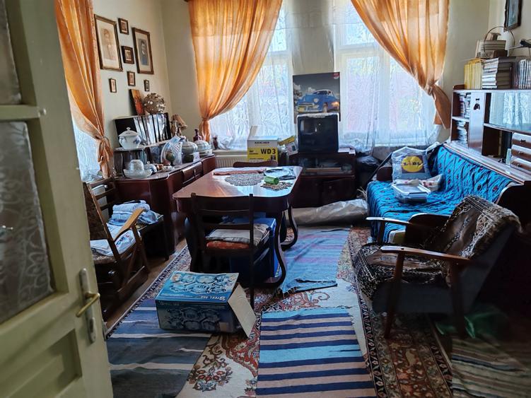 Casa 4 camere libera la vanzare GHIMBAV - 1