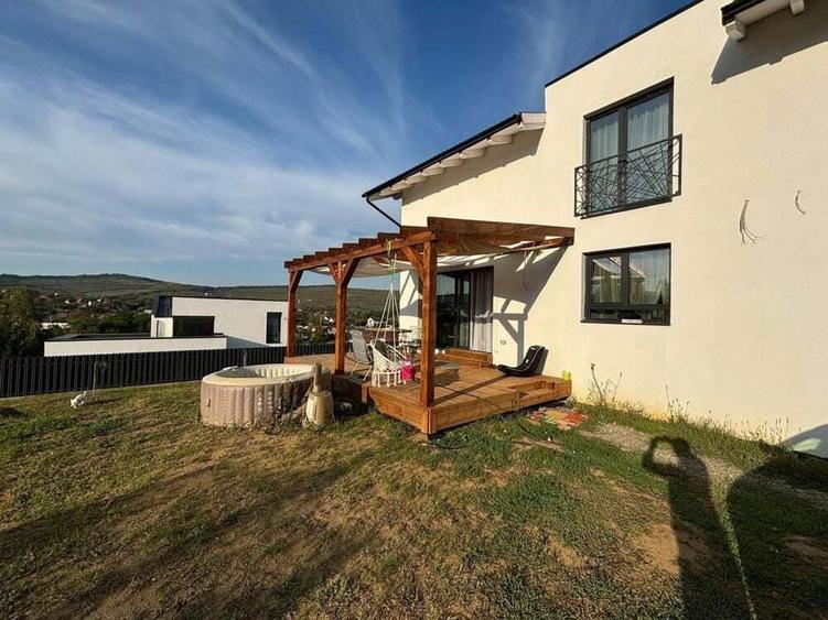 Livezeni - Vanzare casa 4 camere - Str. Padurii - 11