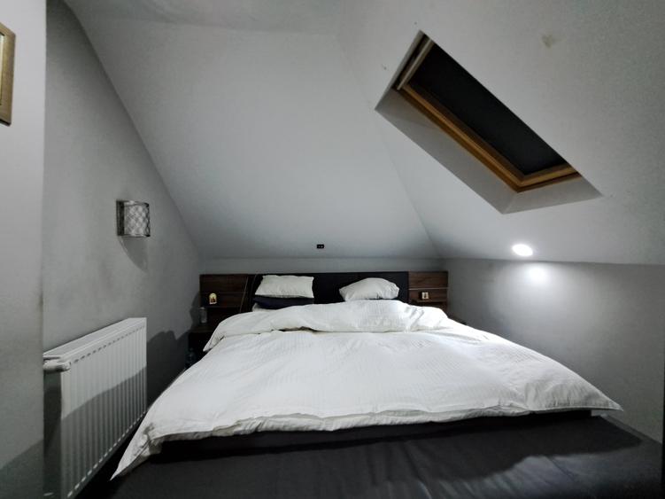 APARTAMENT 5 CAMERE CU SCARA INTERIOARA IN VILA - ANVELOPATA TERMIC ANUL CURENT - 50