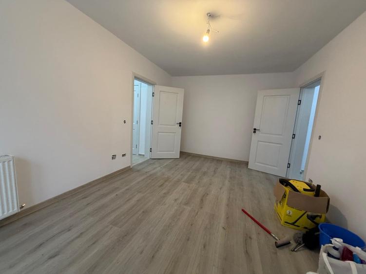 Titan 4 minute metrou - 11