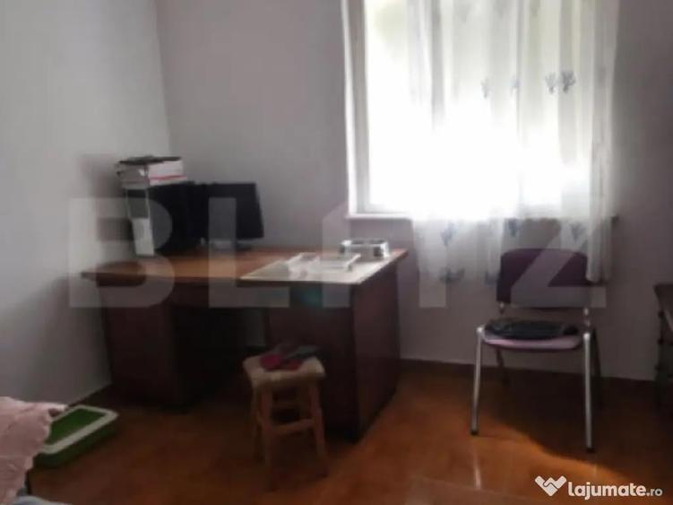 Casa 4 camere , teren 285 mp, zona semi-centrala - 17