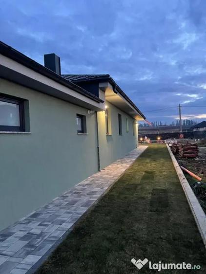 Casa individuala 195mp+2000mp teren, zona Volovat, Radauti - 4