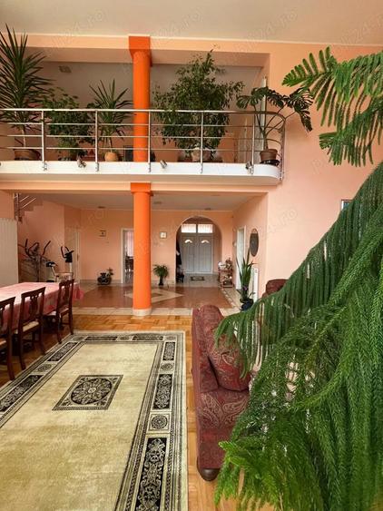 Vila cu 6 camere, 5 bai, piscina, garaj, Strada Colinelor, Oradea. - 18