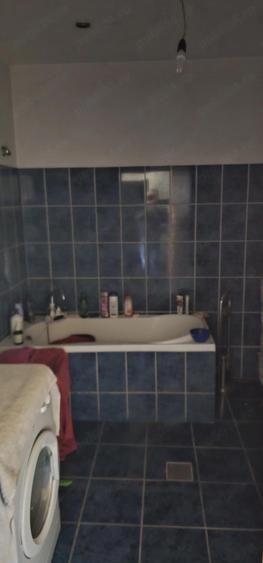 Apartament la curte, 2 camere oportunitate investi?ie necesita renovare zona buna - 2