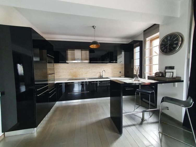 Inchiriez apartament Penthouse in zona Herastrau, fara comision - 13