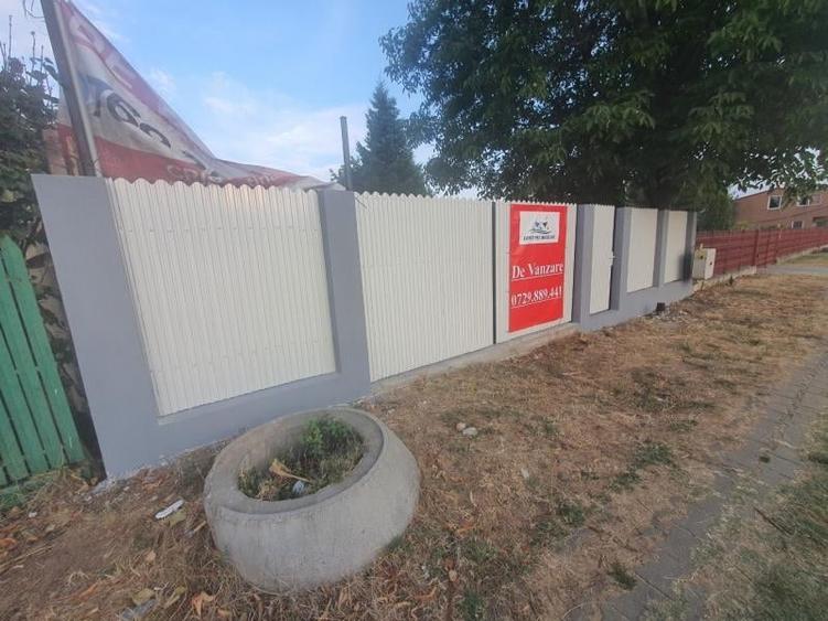 Saftica DN1 4Cam 3Bai Casa 2023 Curte 366mp Libera Pozitie Buna - 16