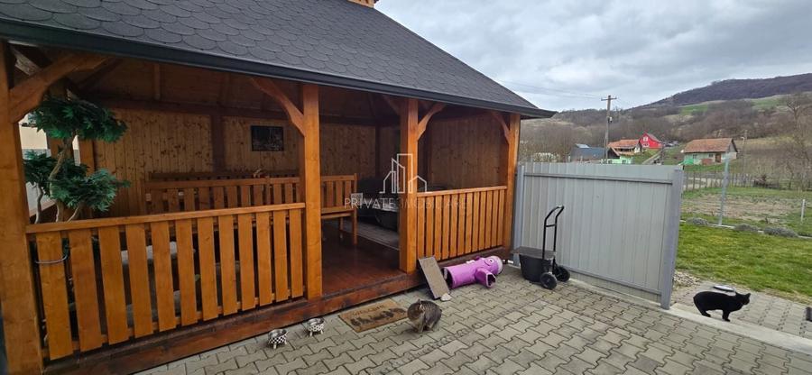 Casa ultramoderna de vanzare in Hetiur - 30