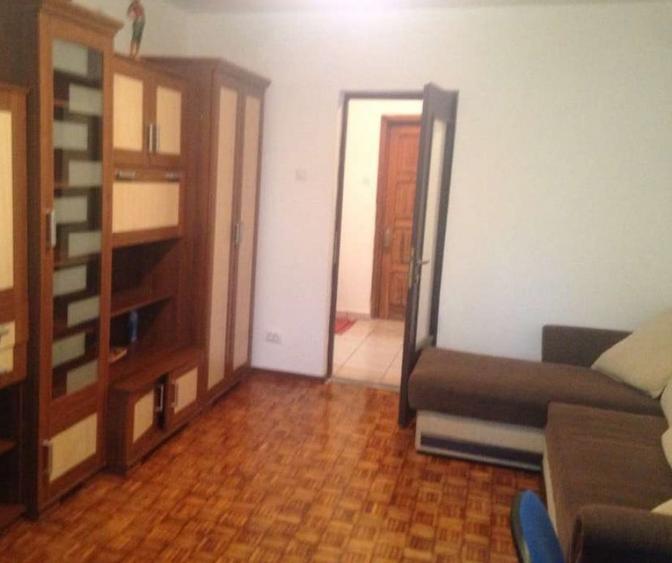 Apartament o camera zona Sagului - 1