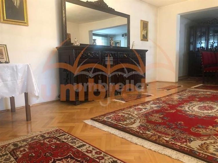 Casa de vanzare - zona centrala str. Paris - 6