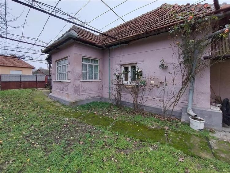 RECO Casa de vanzare in Voievozi - 1