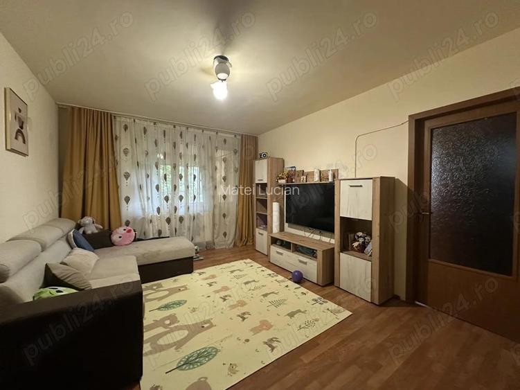 Agentia imobiliara VIGAFON vinde apartament 2 camere Cina Agentia imobiliara VIGAFON vinde apartament 2 camere Cina