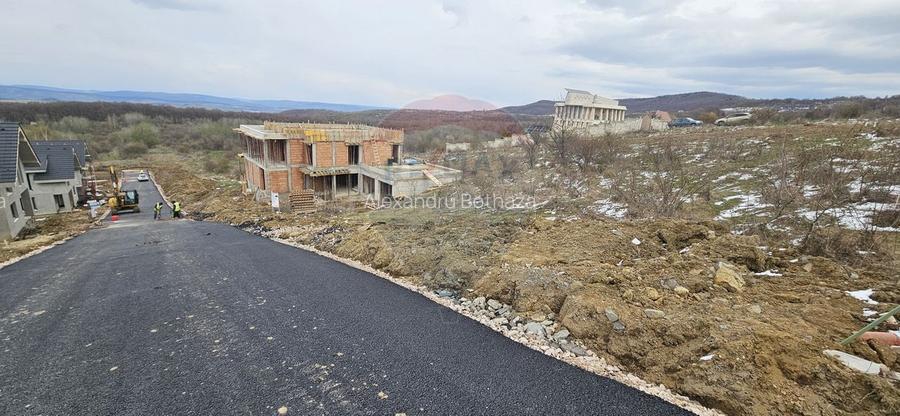 Teren de Vanzare in Salicea - Autorizatie de Construire comision 0% Teren de Vanzare in Salicea - Autorizatie de Construire comision 0%