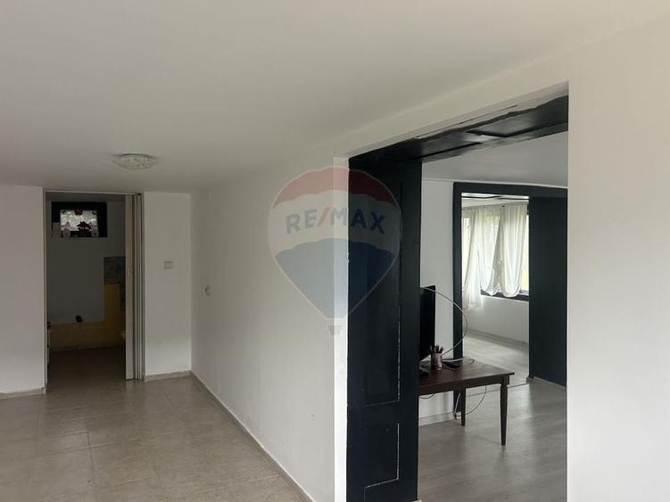 De vânzare casă din caramida cu teren – zonă Pensiunea Secret Garden - 36